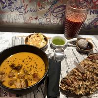 Vegan Menu - Tomato soup, pesto, coleslaw  at Froots & Roots in Barcelona