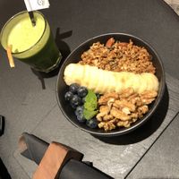 Vegetable Juice and Porridge   at Froots & Roots in Barcelona