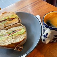 Veggie bagel y Americano  at Bagels Lepu in Mexico City