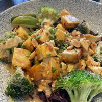 Tofu bowl  at Green Hippo - Töölö in Helsinki