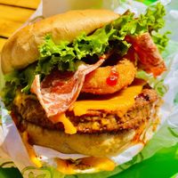 Western Burger w/ bbq sauce✨delicious  #Veganuary at Plant Power Fast Food in Hollywood