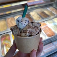 Bueno Eiscreme  at Eisbrunnen - Vegan Ice Cream in Munich