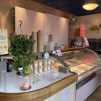 Innen  at Eisbrunnen - Vegan Ice Cream in Munich