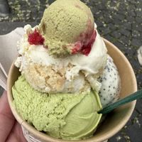 Steirerliebe, marzipan, matcha latte, marie antionette  at Eisbrunnen - Vegan Ice Cream in Munich