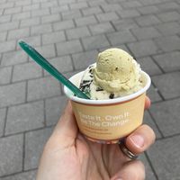 Stracciatella with Pastecchio  at Eisbrunnen - Vegan Ice Cream in Munich