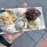   at Eisbrunnen - Vegan Ice Cream in Munich