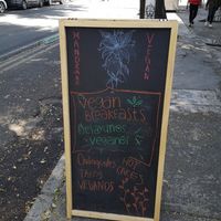Sign at Mandragora Vegan in Mexico City