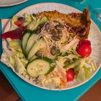 Quiche & sald at Cafe Lozzi in Munich