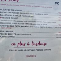 'Vegetarian plate' on menu at Le Loup de Mer in Audresselles