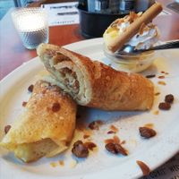 Pancake with Apple Pie filling at D' Olle Smidse in Midwolda