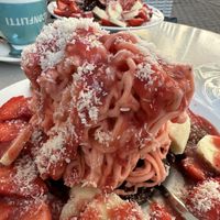 strawberry-dark chocolate spaghetti ice 'cream' (vegan)  at Gelati caffè bar in Heidelberg
