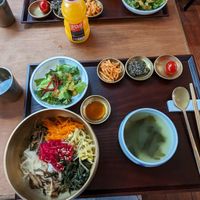  at Kkot Bape Pida - 꽃 밥에 피다 A Flower Blossom on the Rice in Seoul