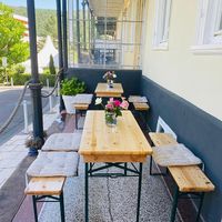und draußen kann man auch sitzen!   at Der Kleine Kuchenladen in Schlangenbad