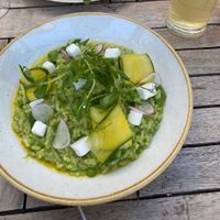Spring vegetable and green herb risotto, marinated courgettes, sugar snap peas, vegan feta. I asked to add extra feta😄 at Bear Inn in Cirencester