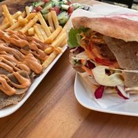 Dönerteller und Döner Kebab  at Rubins Imbiss in Aschaffenburg