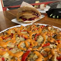 Döner und Dönerpizza. Mega lecker 🤤   at Rubins Imbiss in Aschaffenburg