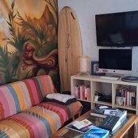 Common room at Surf Yoga Portugal in Ericeira