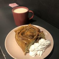 Apple pecan bun and chai ☕️   at Sammys Berliner Donuts in Berlin