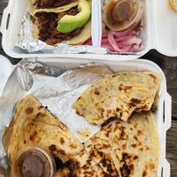 Yes, I ate both of these #Veganuary at Taco Stop in Tucson