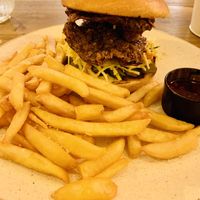 Mushroom burger   at Meet Vegano in Malaga