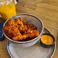 Garlic Parm Wings 🥰 at Meet Vegano in Malaga