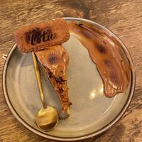 Tarta lotus y queso  at Meet Vegano in Malaga