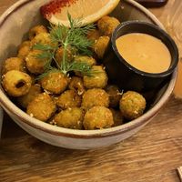 Aceitunas fritas   at Meet Vegano in Malaga