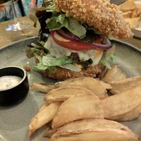 Crunchy Meet Burger (8/10) at Meet Vegano in Malaga