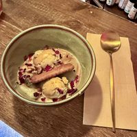 Fresh mochi pistachio affogato bowl #Veganuary at Meet Vegano in Malaga