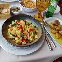 Tofu and sauteed vegetables, with potatoes and rice at Zé da Calçada in Amarante