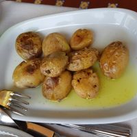 Roasted potatoes at Zé da Calçada in Amarante