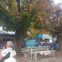 Sehr empfehlenswert, leckere Bowls, Fritten, Zucchini Fritters sowie Kaffee Kuchen und Alkoholisches at Con Fritters in Nonnenhorn