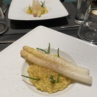Saffraan risotto met witte asperges  at Vege•ta•ble in Wortegem-petegem