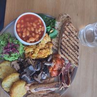 Vegan full English breakfast at Flour House in Bristol