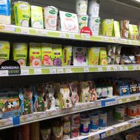 Soy yoghurt, hummus, tofu, seitan at Herbolario Navarro in Mallorca