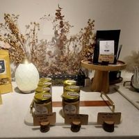  at Mana Café in Manama