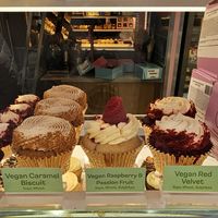 fullsized at Lola's Cupcakes - Covent Garden in London