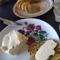 Croissant and Knäckebrot with vegan cheese at Julie's Cafe in Gothenburg