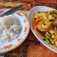 Fried tofu with yellow curry and rice at Jeng Noodle Thai Food & Vegetarian Food  in Bangkok