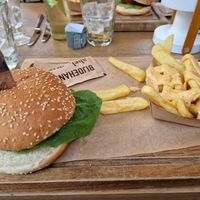 Vegan chili burger at Abel in Poortugaal