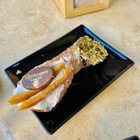 Cannolo siciliano   at Caffettiamo Vomero di Raffaele Simonte in Naples