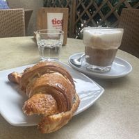 Corneto with pistachio cream  at Caffettiamo Vomero di Raffaele Simonte in Naples
