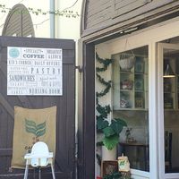  at Manooka Kávézó in Eger