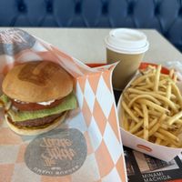 Vegan umami burger   at Umami Burger - Ariake Garden in Tokyo