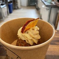   at lu & i in Montreal