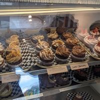  at lu & i in Montreal