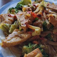 Pad Se-Eew (noodles with tofu and veggies) at Suvans Kitchen in Lompoc