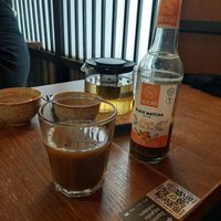 Vegan Matcha peach tea at BON - Nádražní in Prague