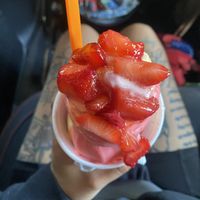 Mini Vegan Big Pop (Cherry/Pineapple) w/Fresh Strawberries 🍓💕 to beat Sweltering September 🥵  at Yogurt Mill in Modesto