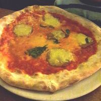 Pizza Salami at Sfizy Veg in Berlin